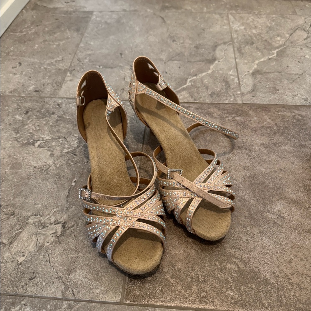 Salsa Dance Tan Strappy Women's Sandals